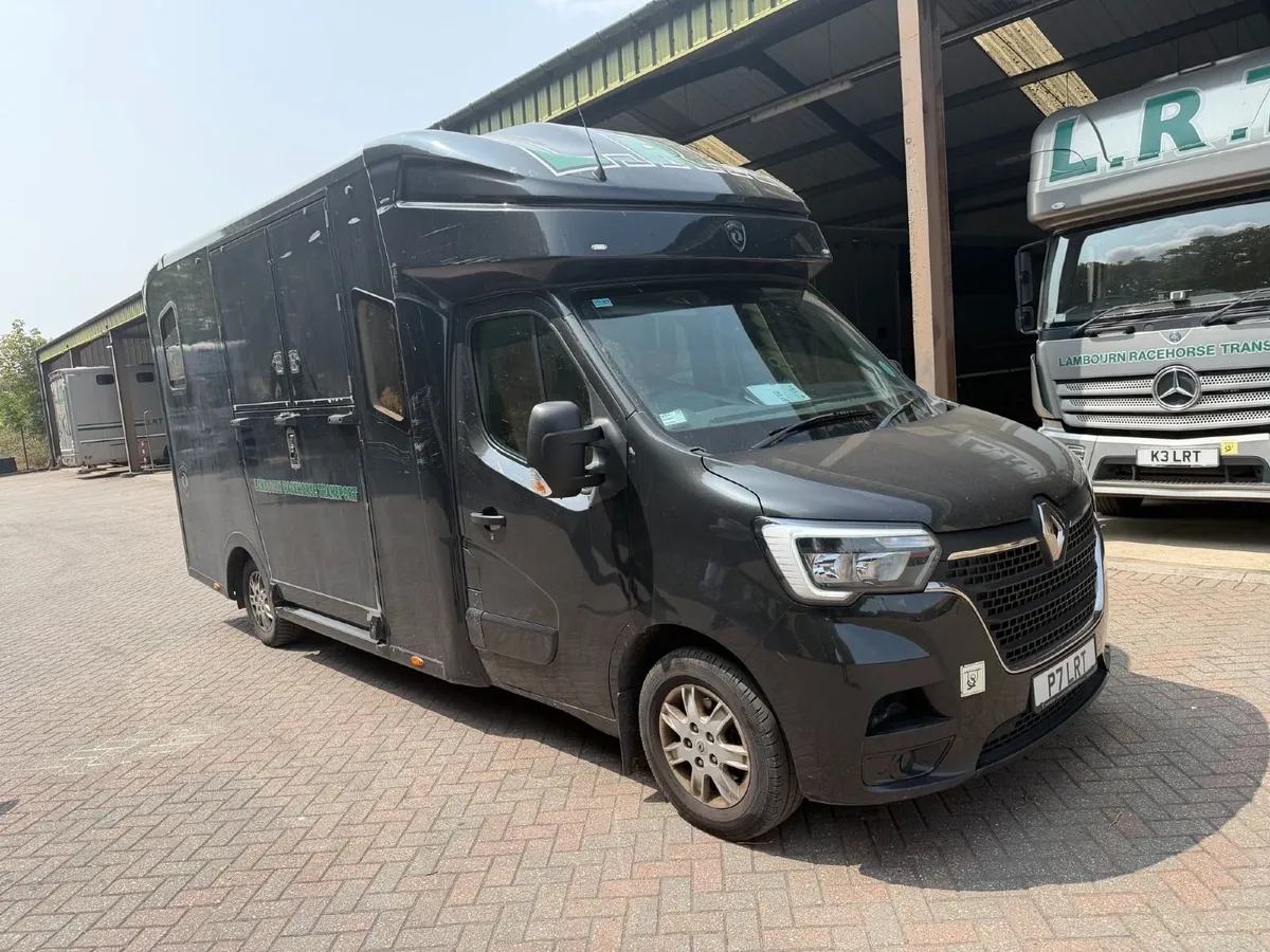 Horse Box - Image 2