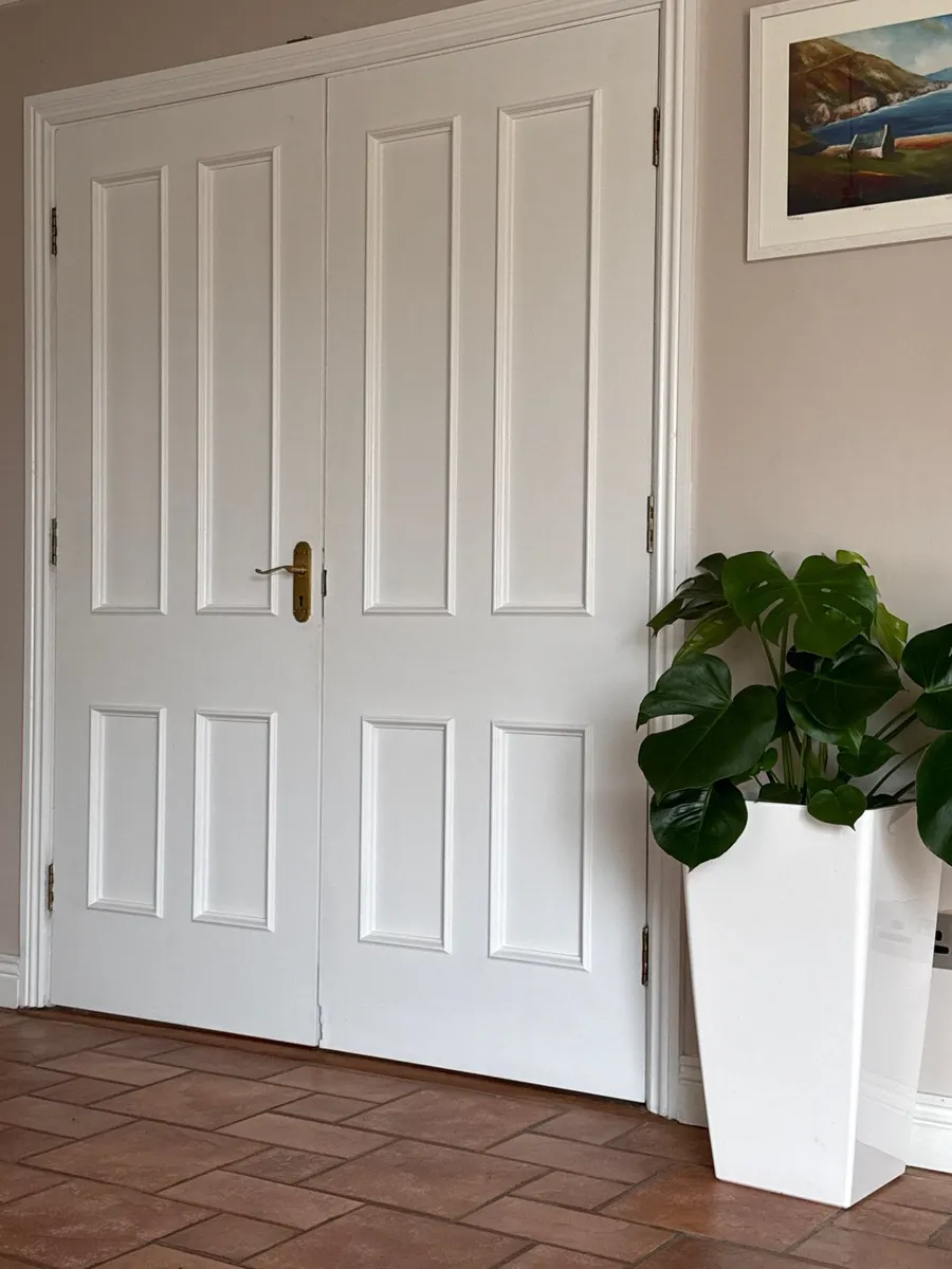 White internal doors - Image 2