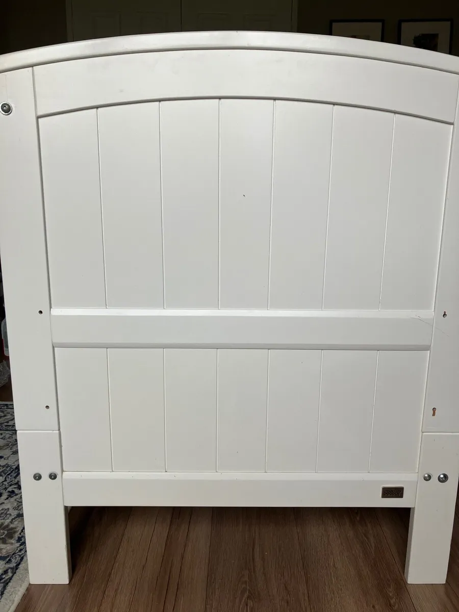 Cotbed - Image 1