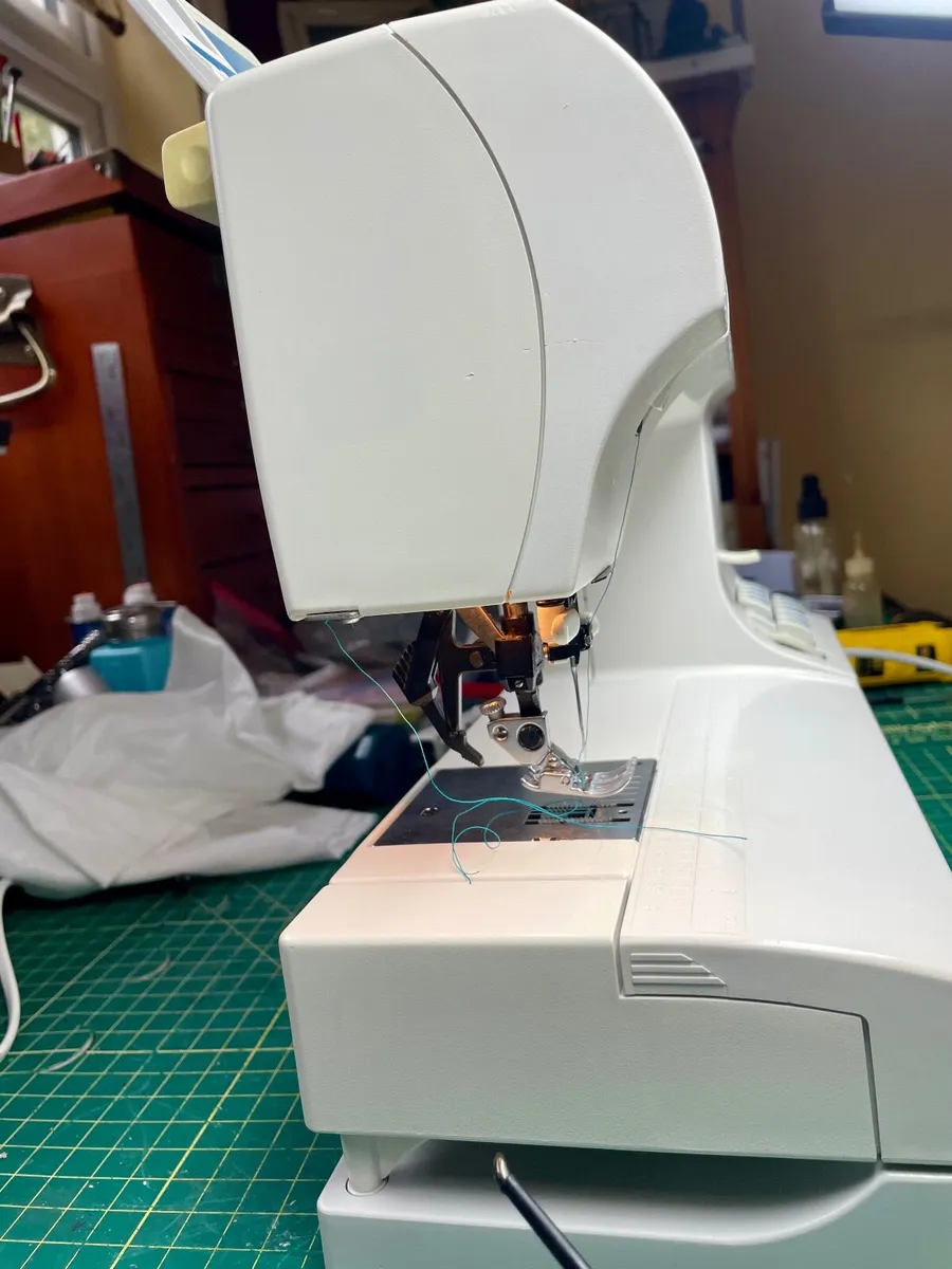 PFAFF Select 1540 Sewing Machine - Serviced - IDT - Image 4