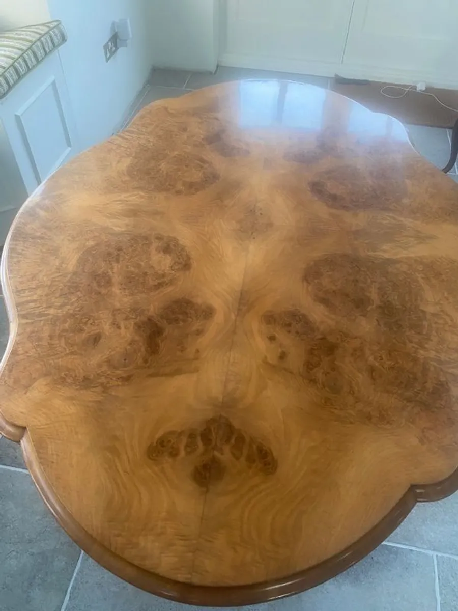 Antique burr walnut table and chairs - Image 4