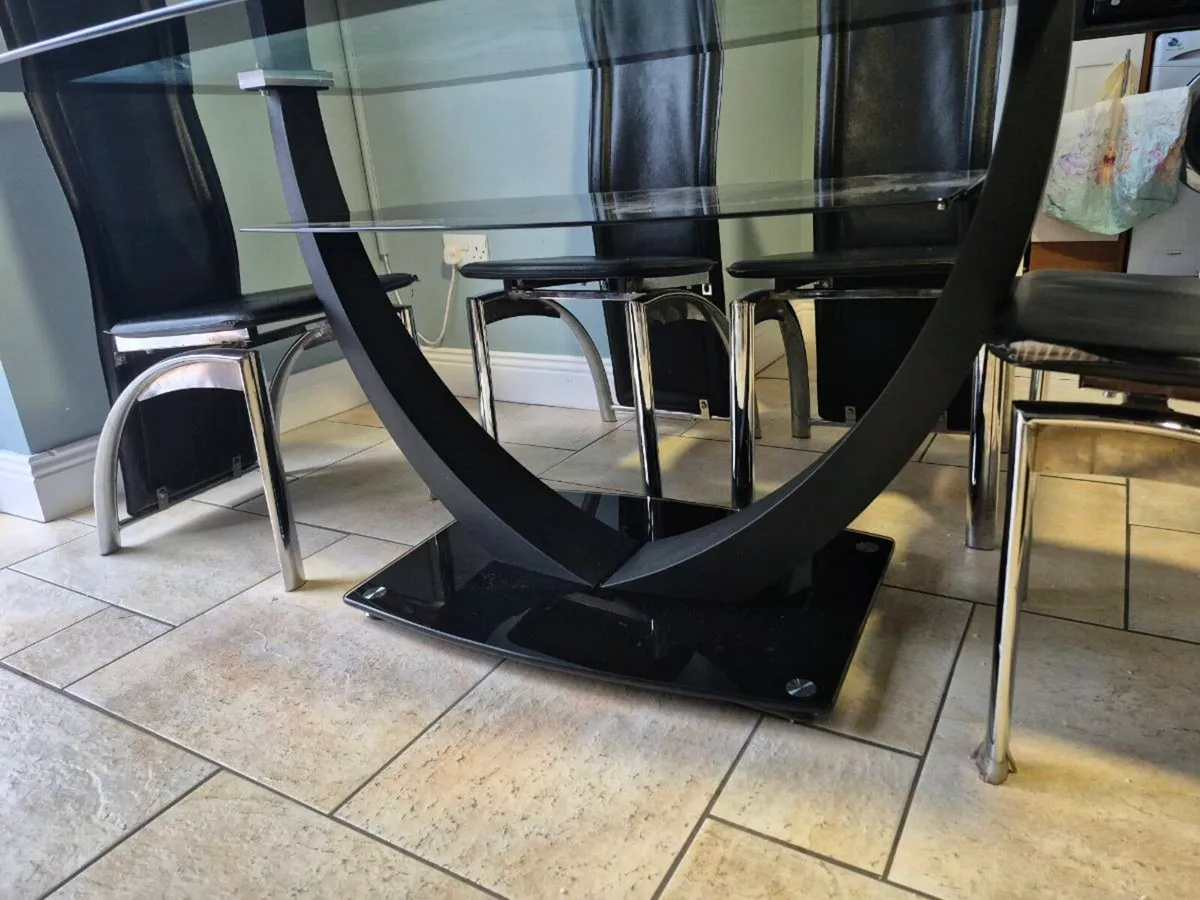 Dining set(glass table and 6 chairs - Image 3