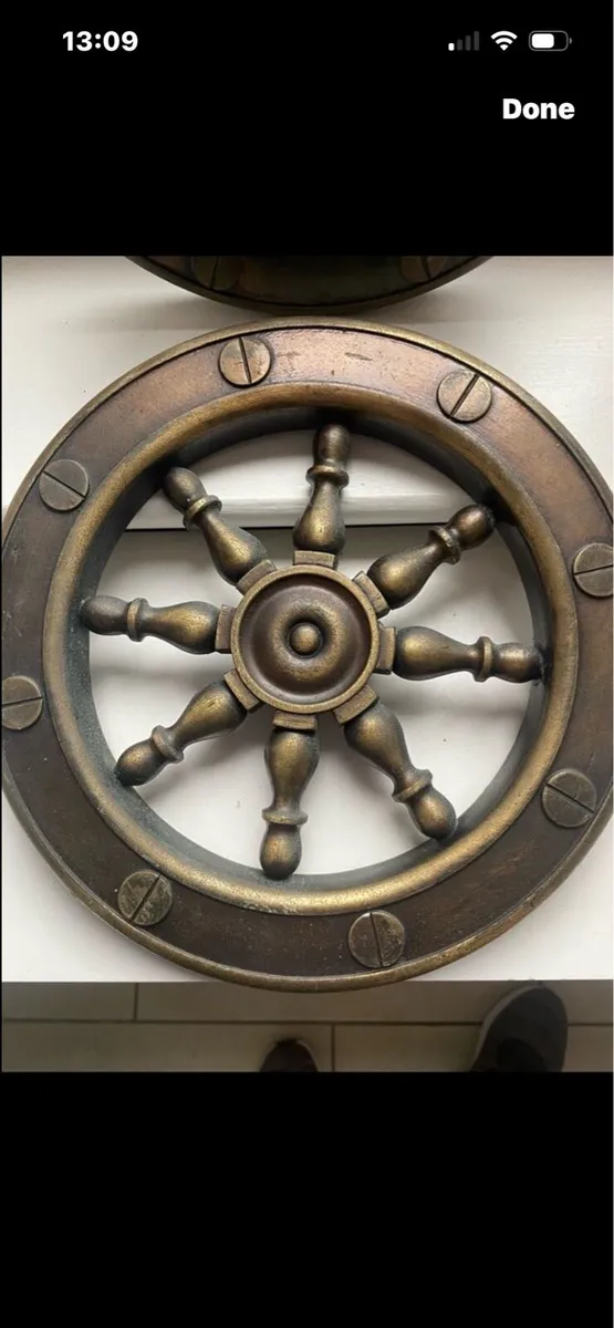 Vintage Brass Effect Steering Wheel Display Set - Image 2