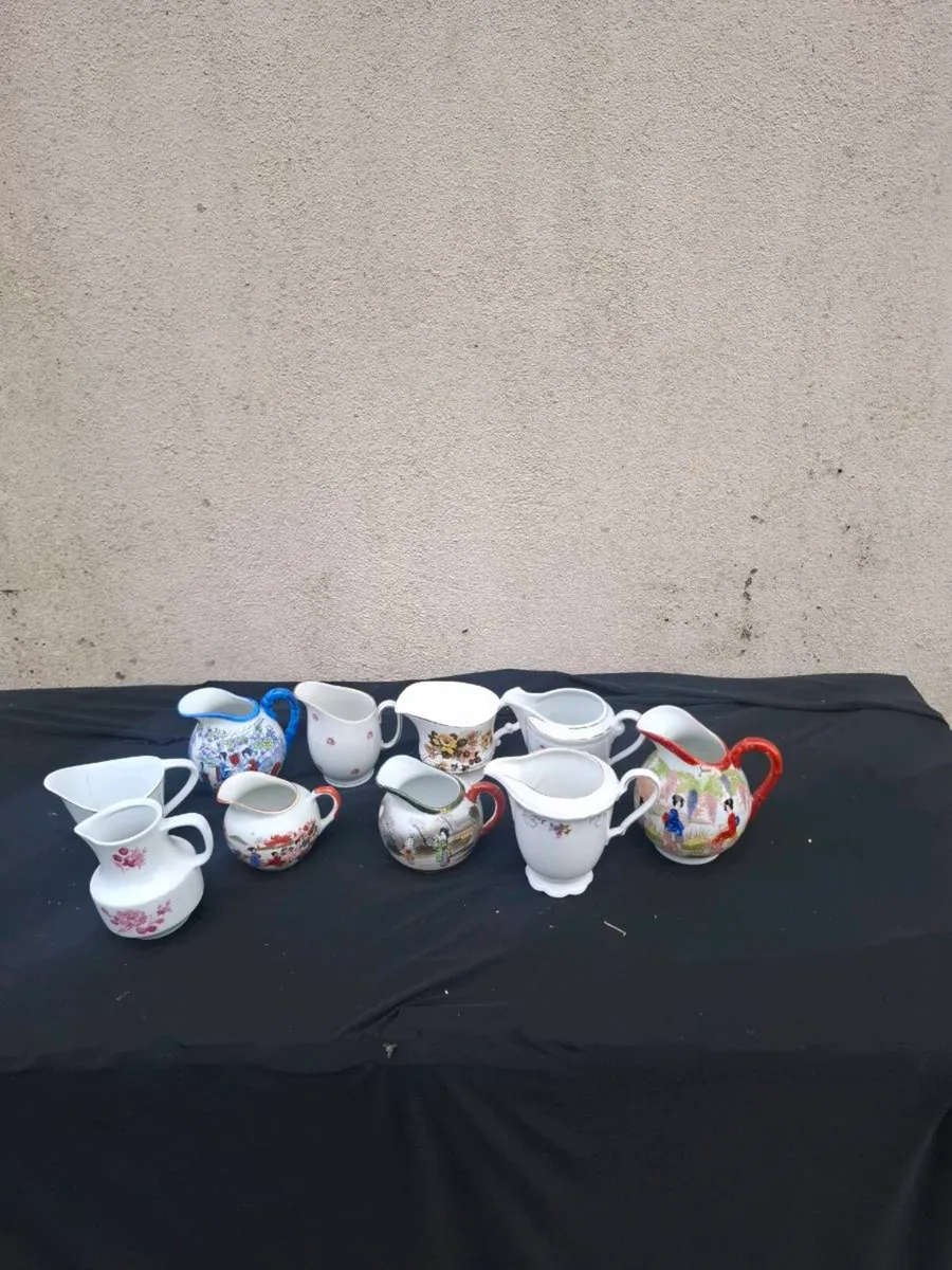 10 milk jugs postage possible - Image 1
