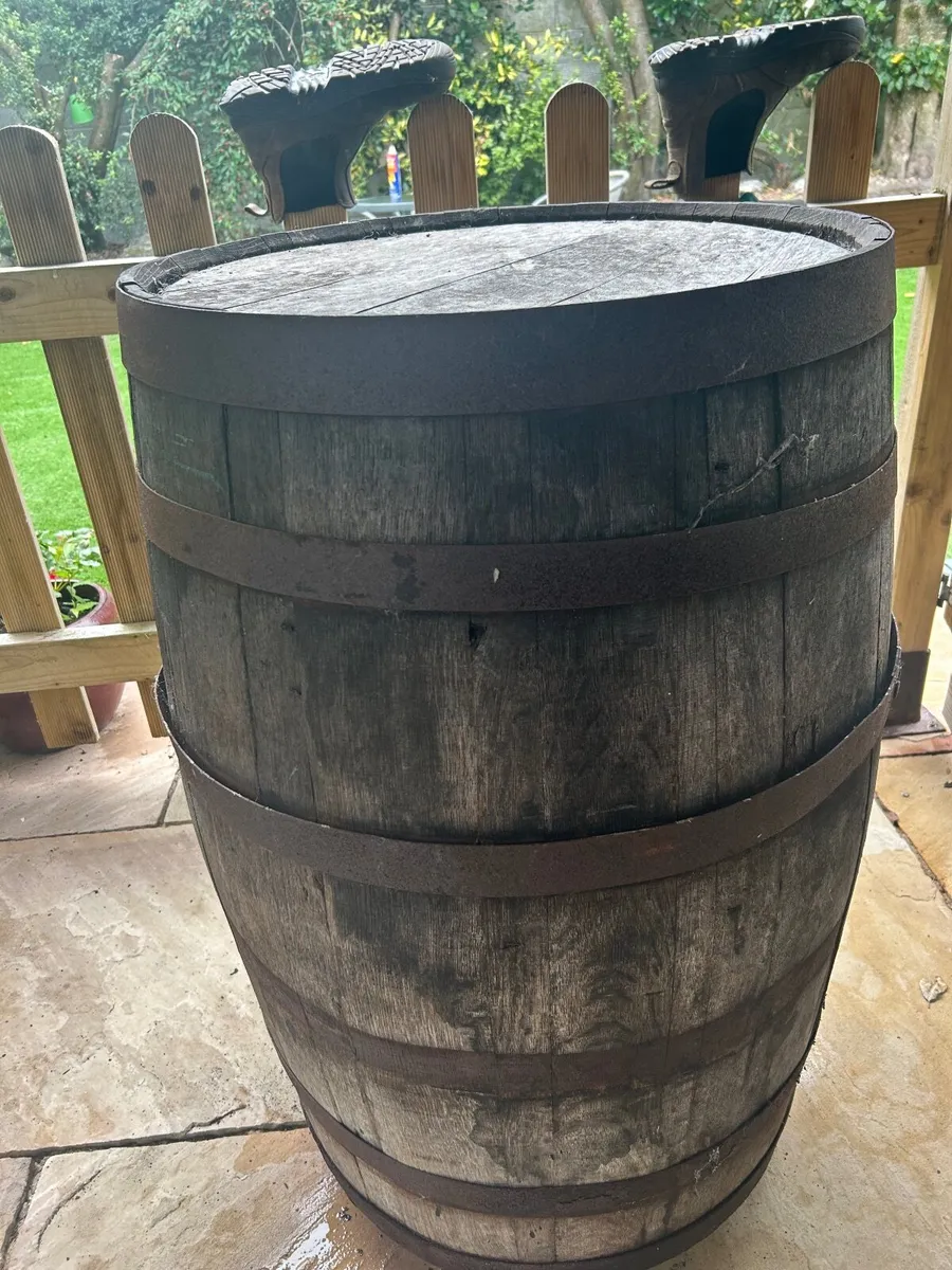 Oak barrels - Image 2