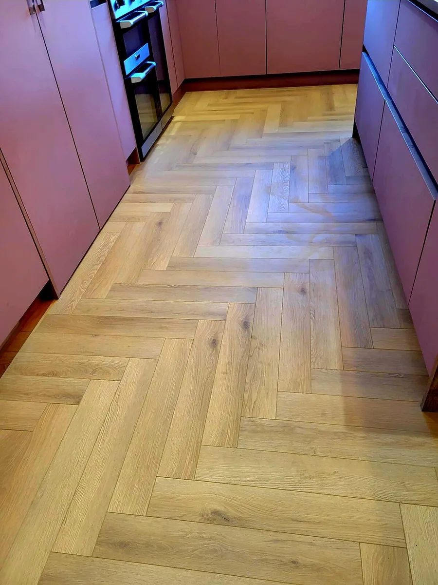 Timber floor fitter - Image 3