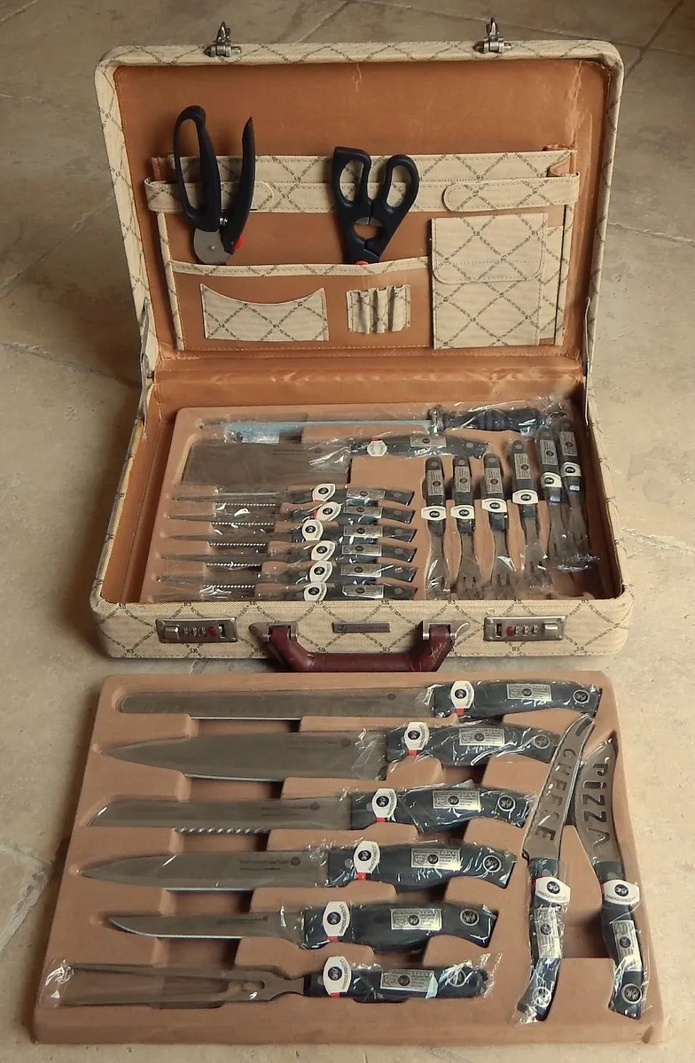 24 Piece Waltmann Und Sohn Canteen of Cutlery Set - Image 1