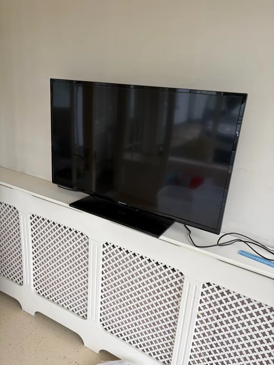 Tv - Image 1