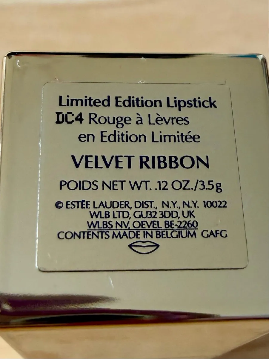 Estée Lauder lipstick - Image 2