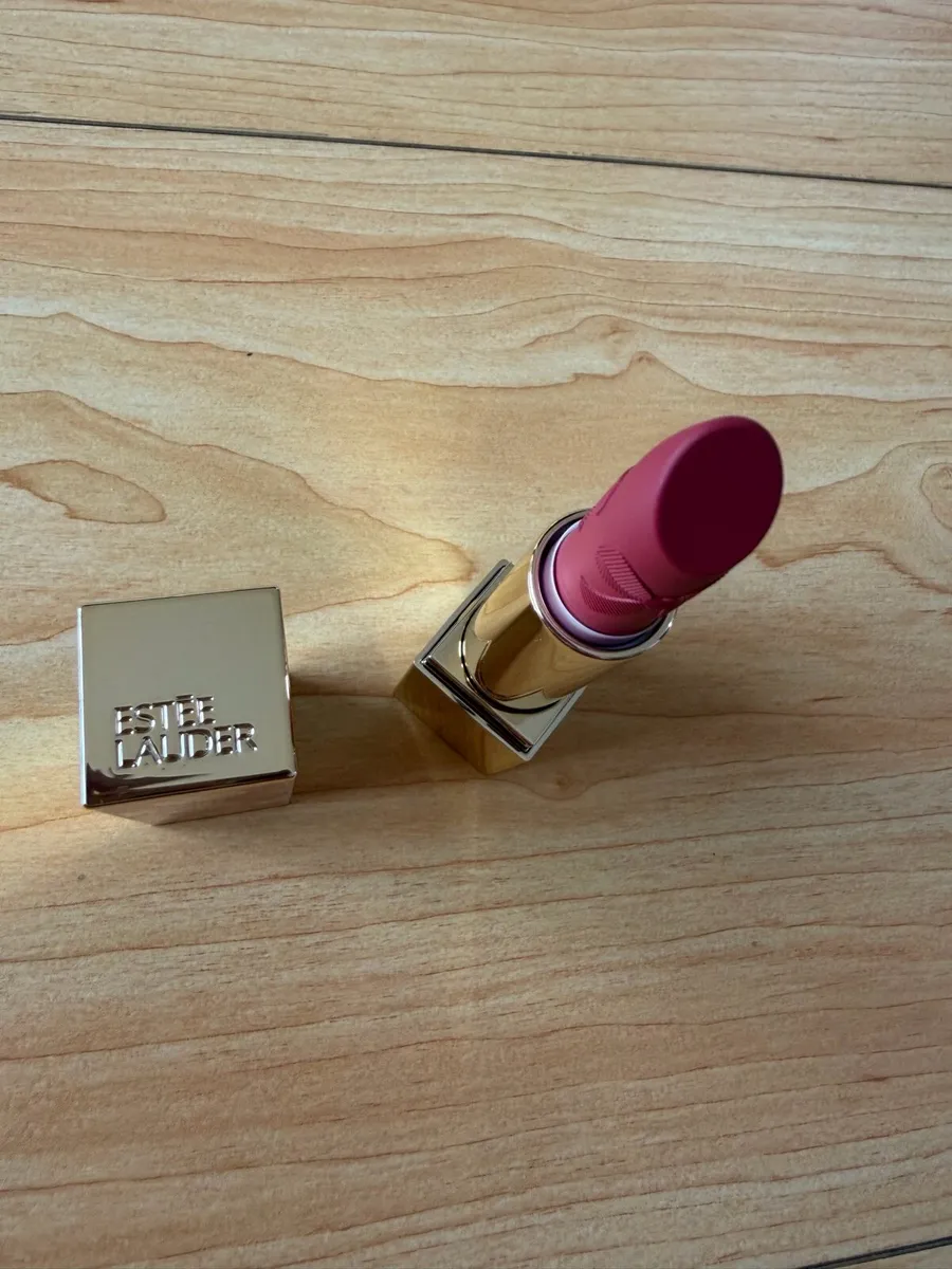 Estée Lauder lipstick - Image 4