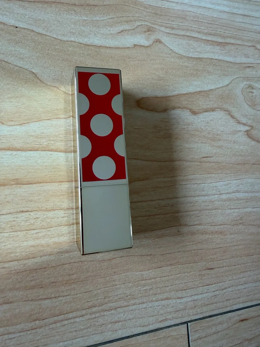 Estée Lauder lipstick - Image 3