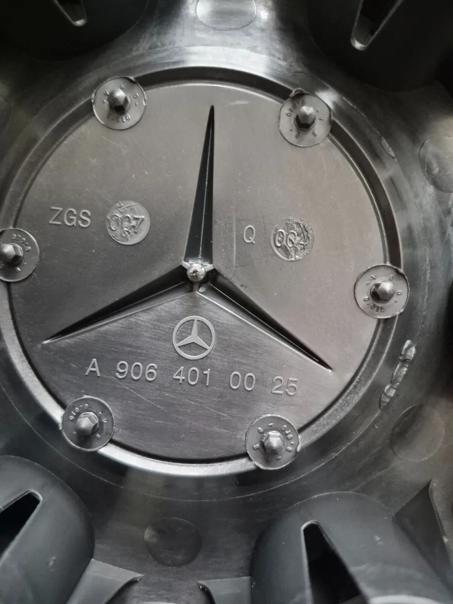 Mercedes Sprinter Caps - Delivery - Image 4