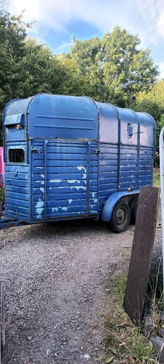 Horse boxs for sale - Image 1