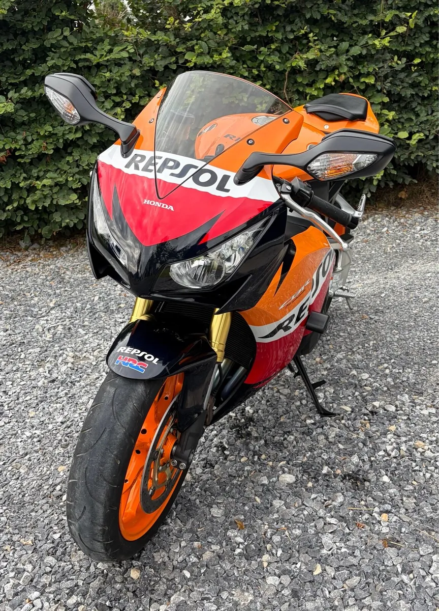 Repsol Honda fireblade 1000RR repsol - Image 2