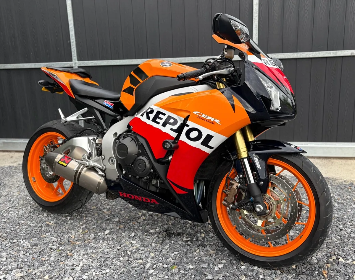 Repsol Honda fireblade 1000RR repsol - Image 1
