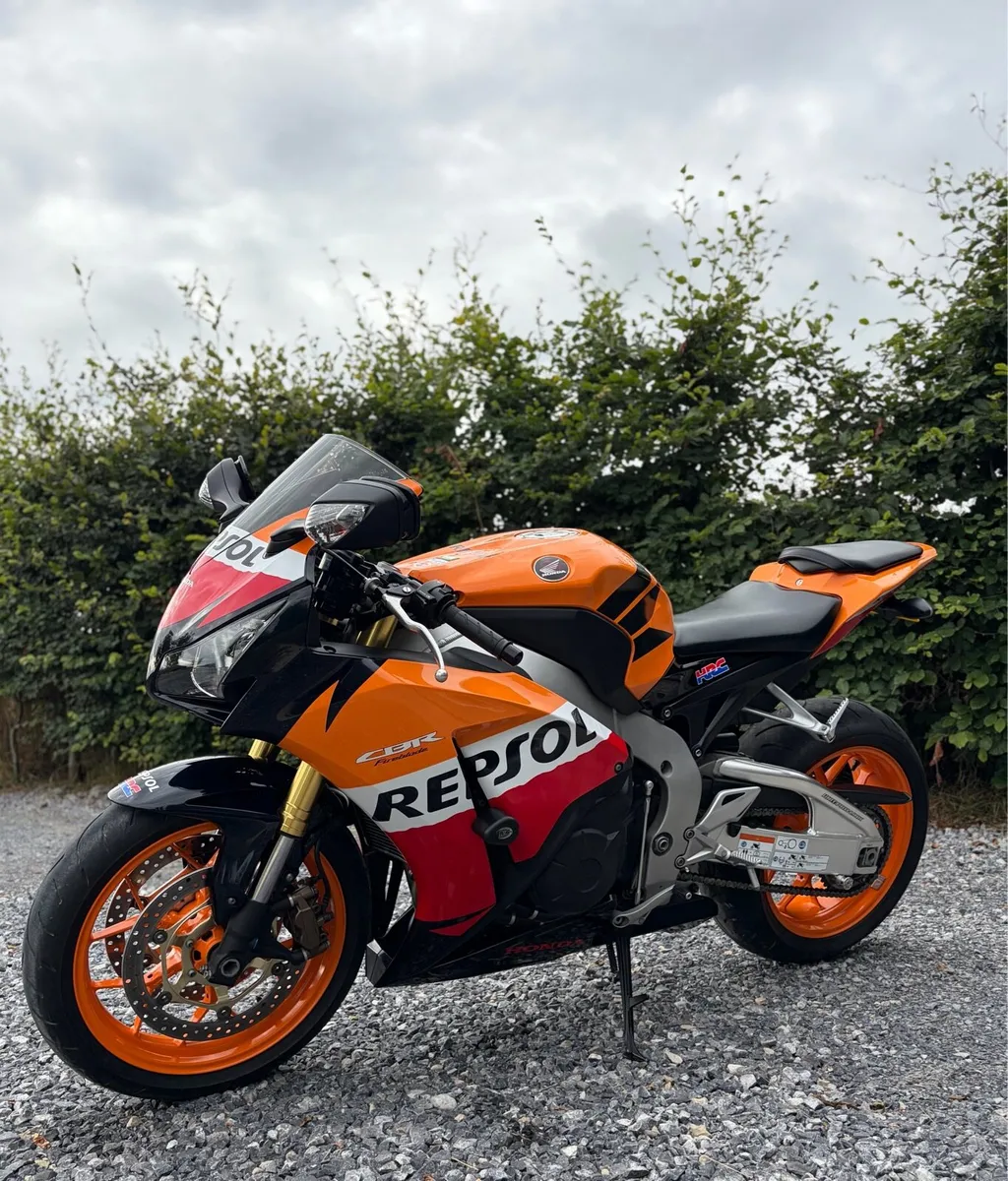 Repsol Honda fireblade 1000RR repsol - Image 4