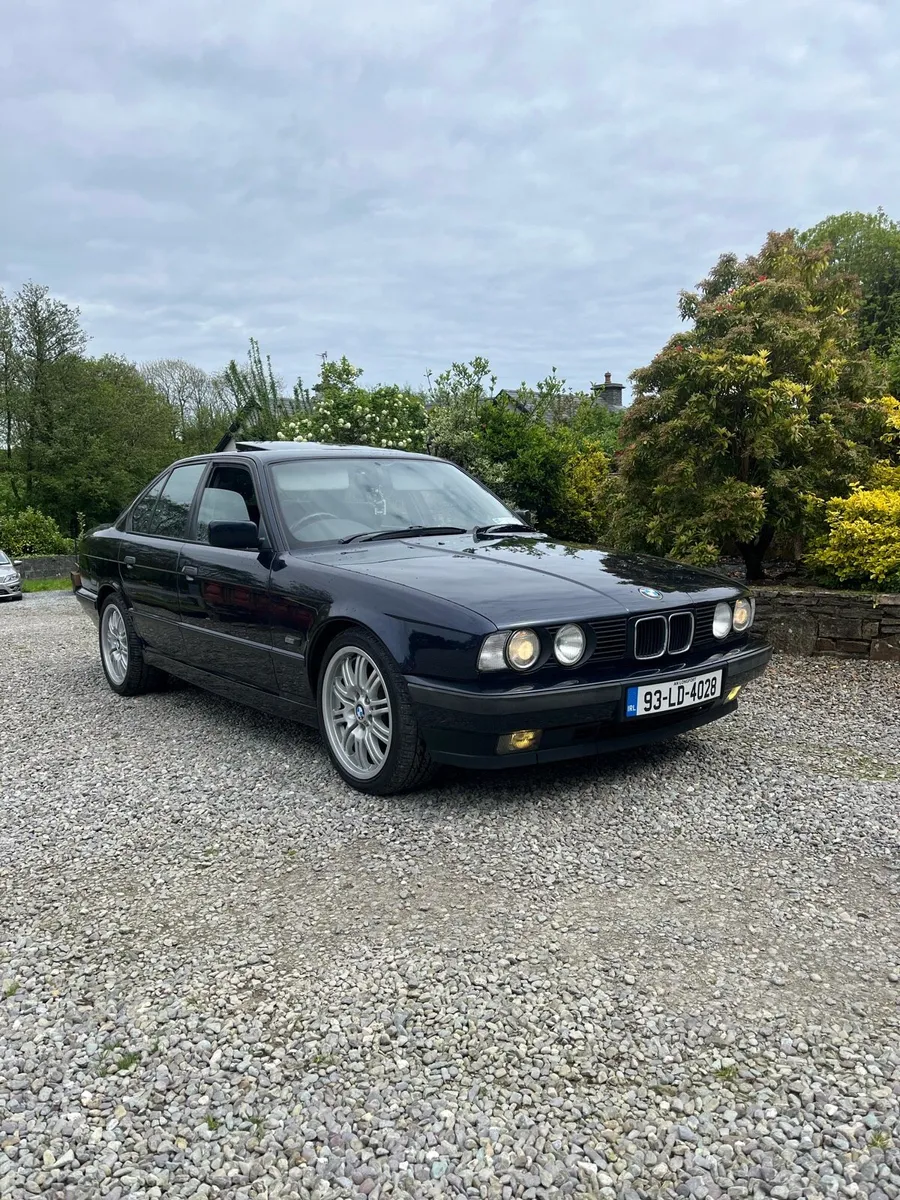 BMW e34 - Image 1