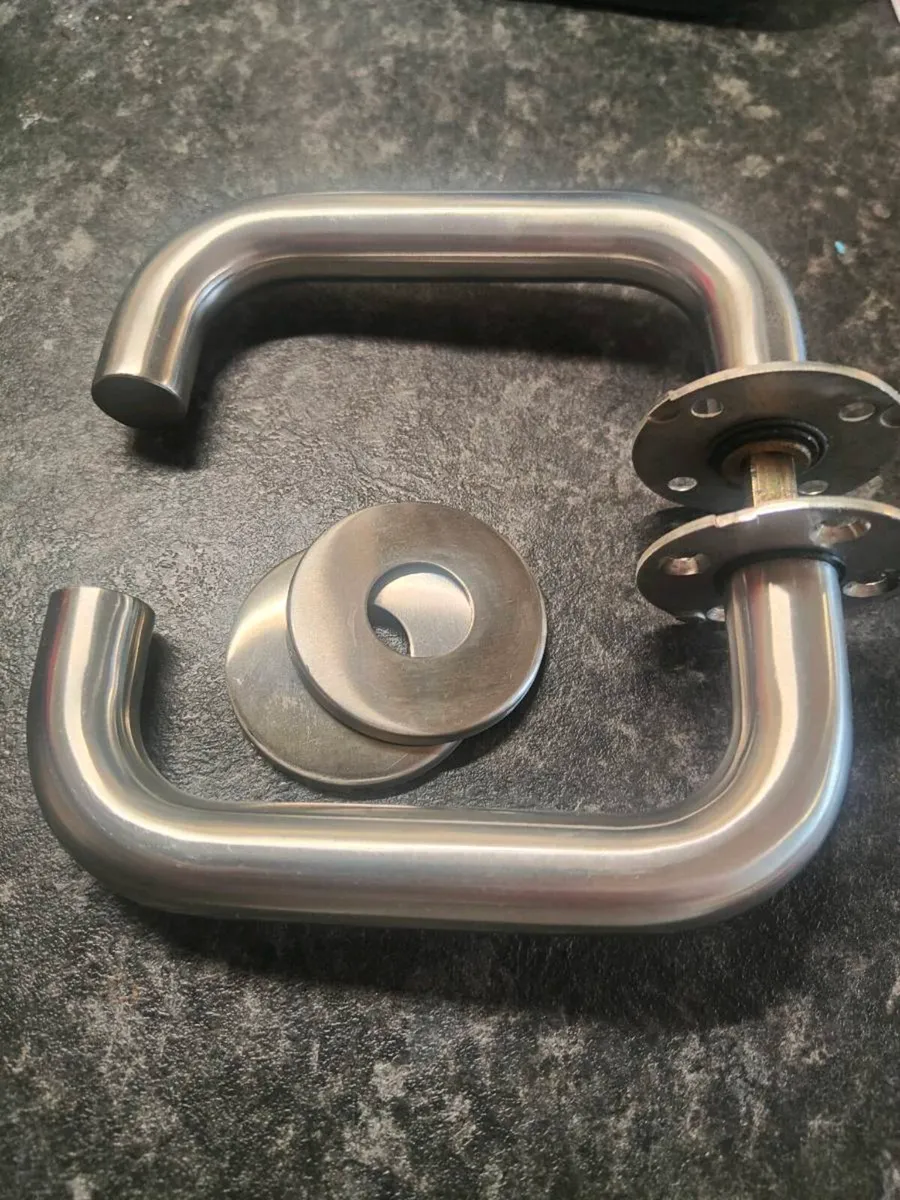 Door handles - Image 1