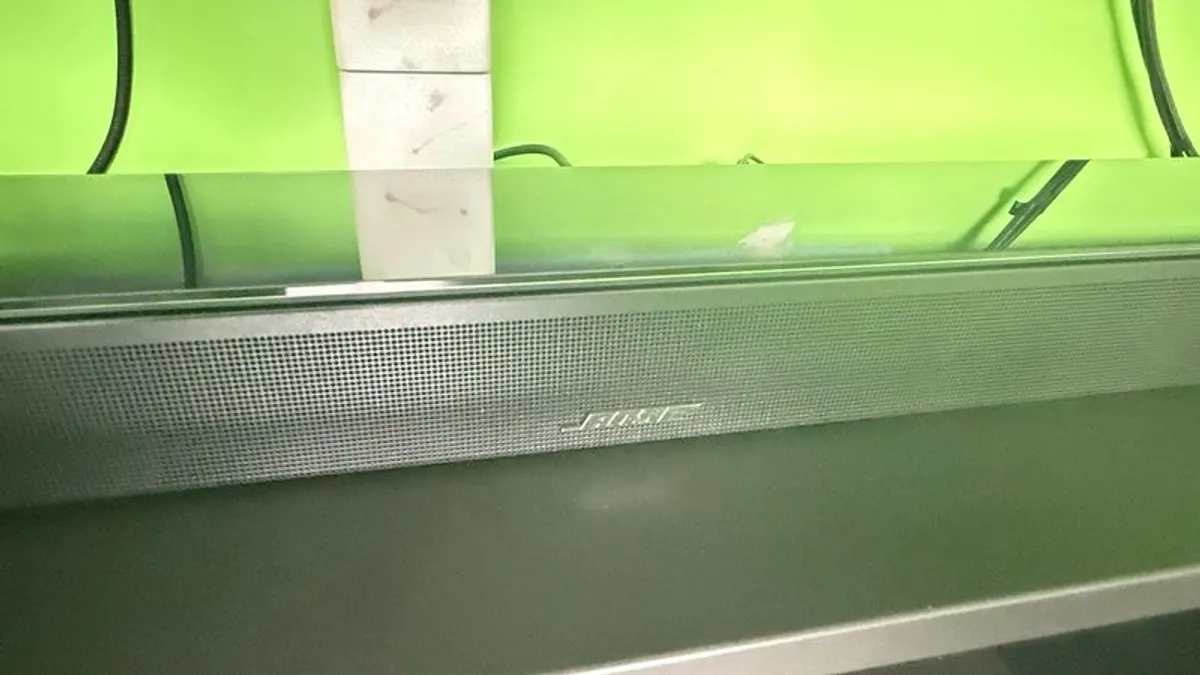 BOSE Sound Bar - Image 4