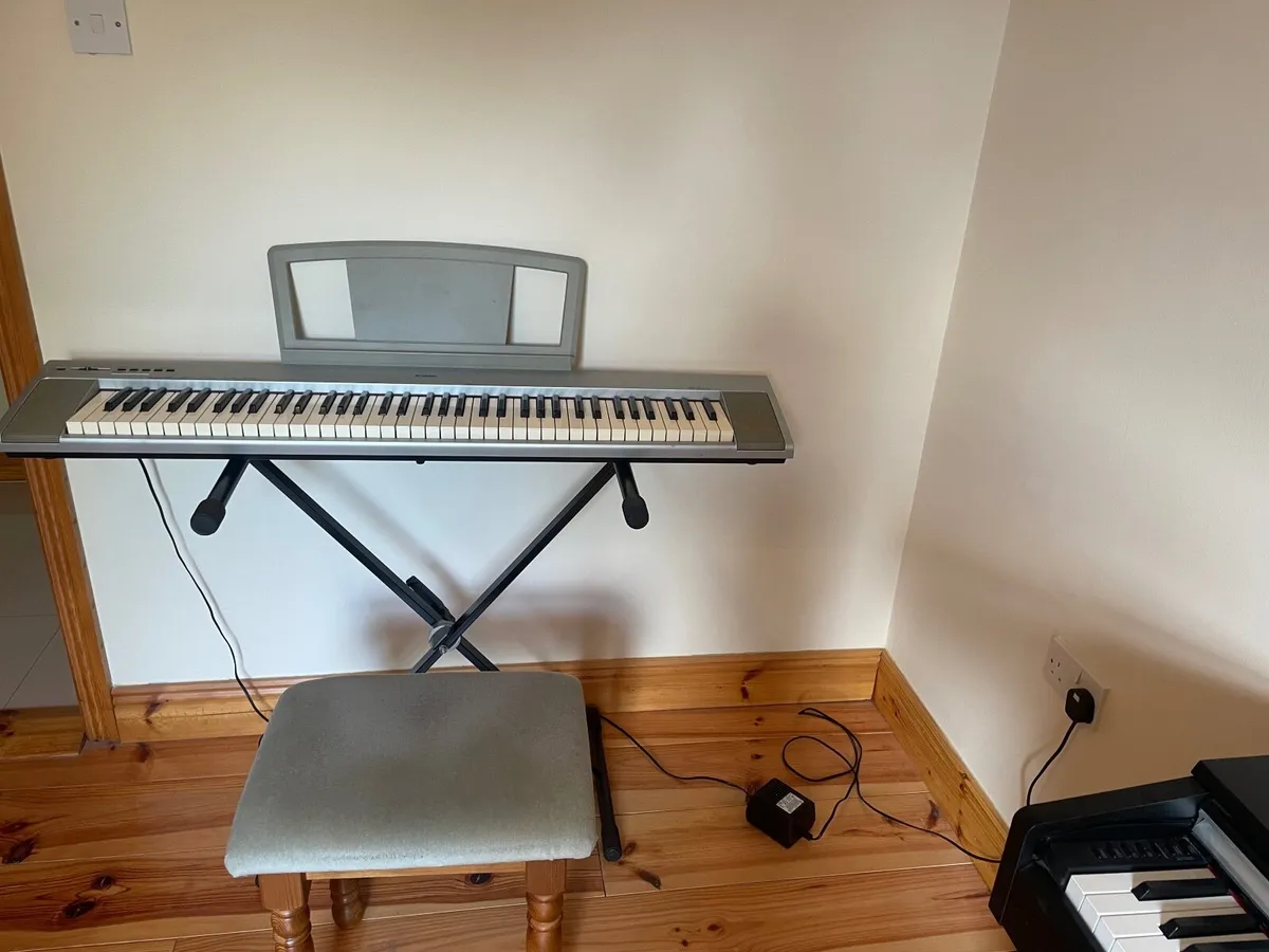 Yamaha Piaggero NP-30 keyboard - Image 4