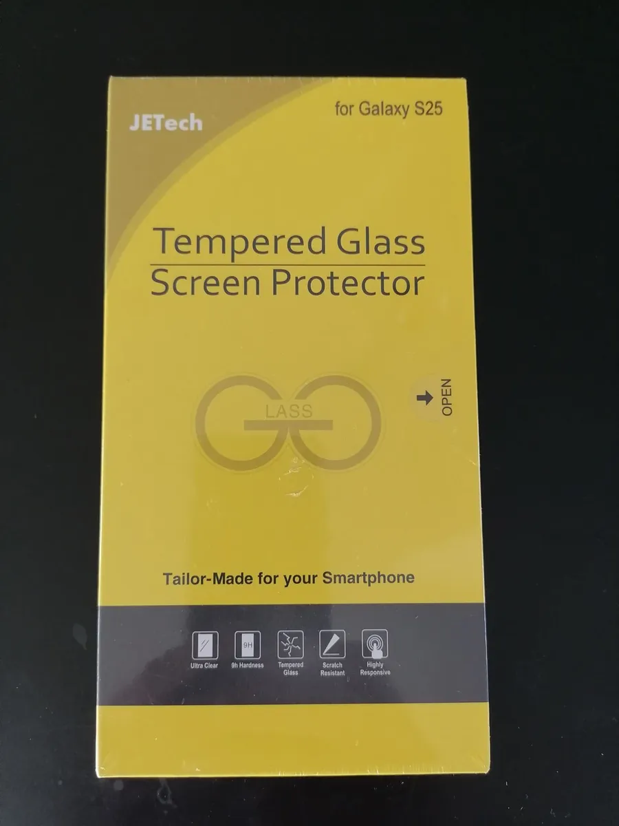 Samsung Galaxy S25 Otterbox & screen protector. - Image 2