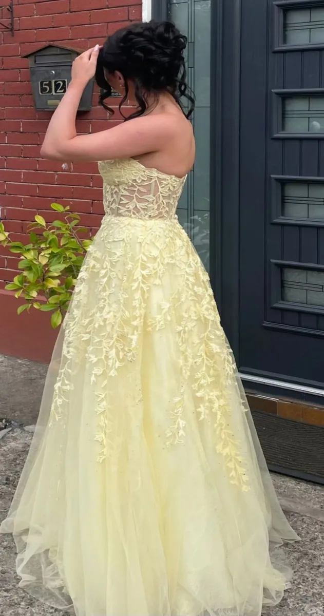 Debs dress - Image 3
