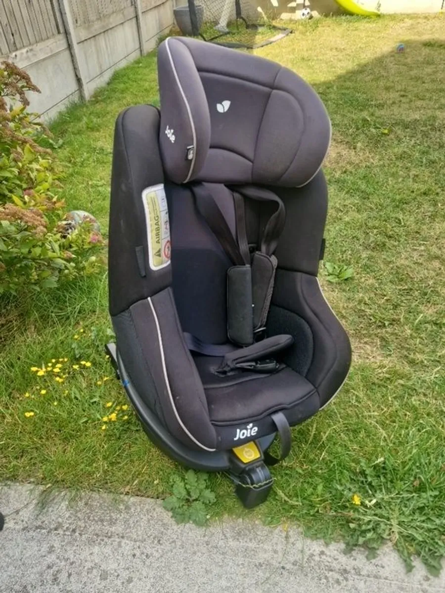 car - Image 1