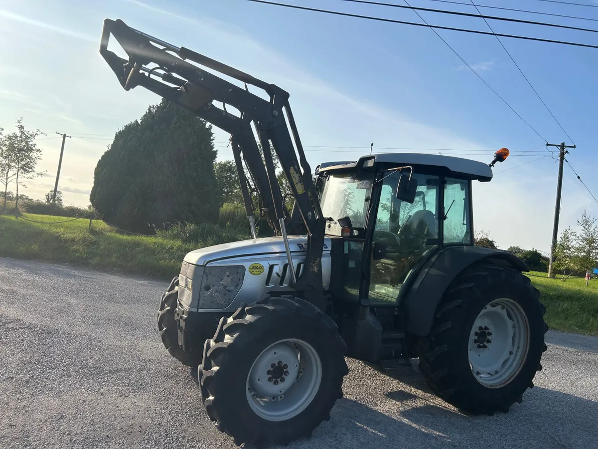2006 Lamborghini R3.95 with Loader - Image 3