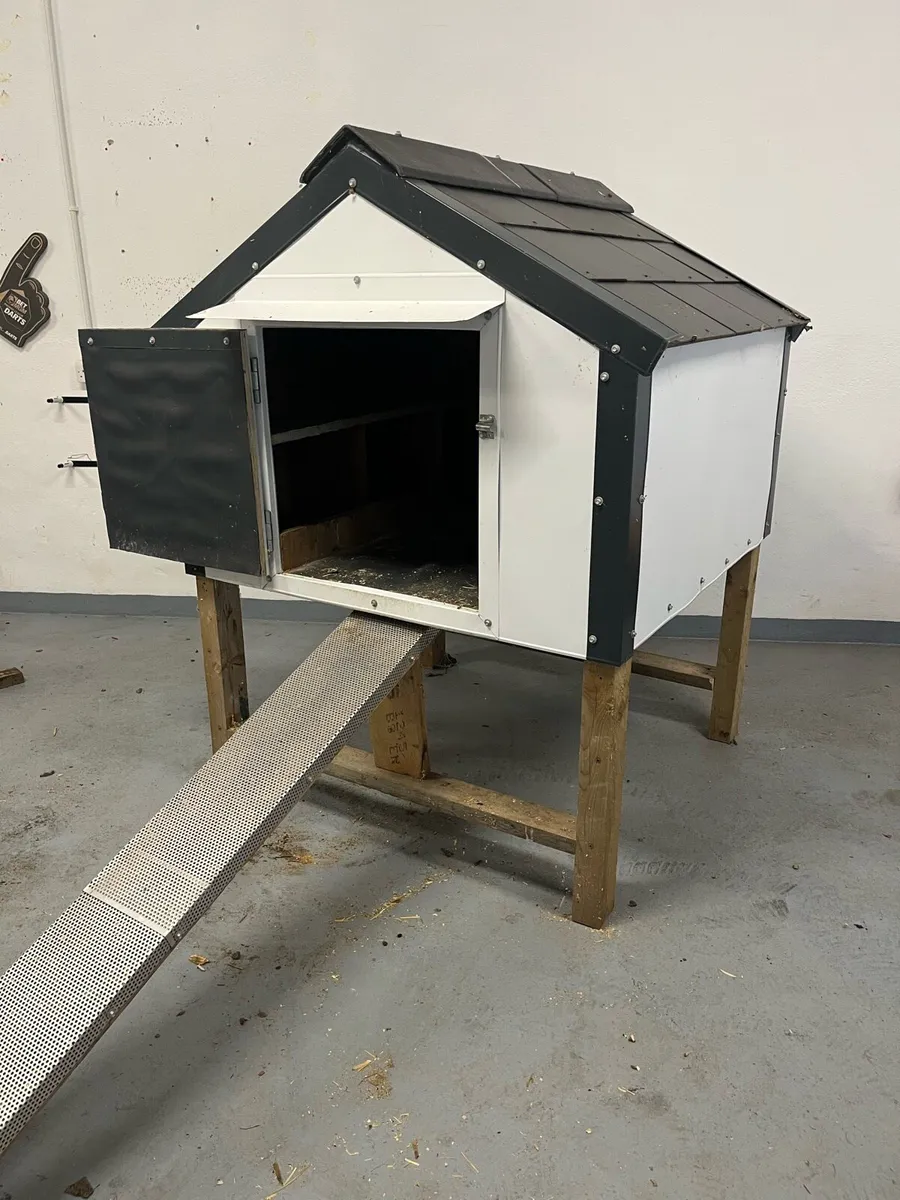 Chicken coop - Image 3