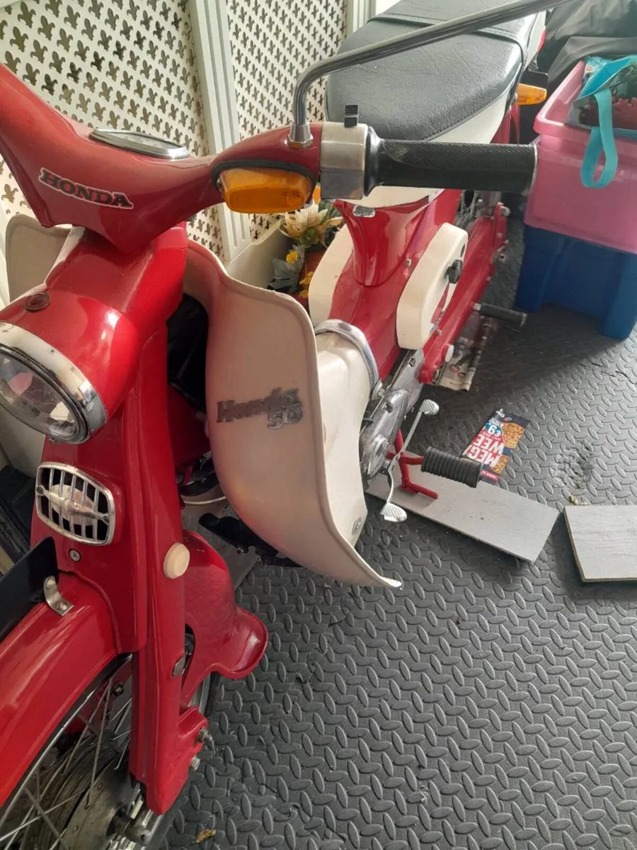 Honda c100 - Image 1