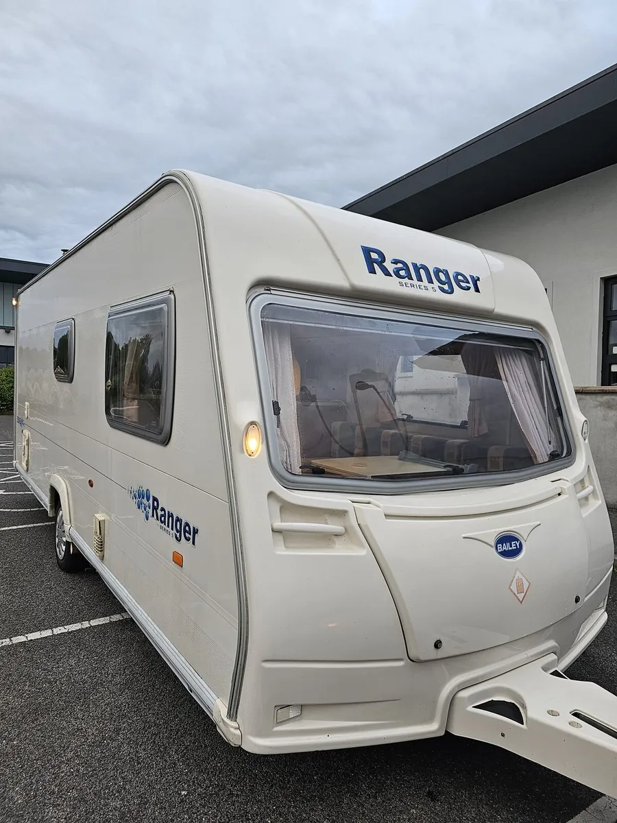 6 Berth Bailey Ranger Series 5 - Image 2