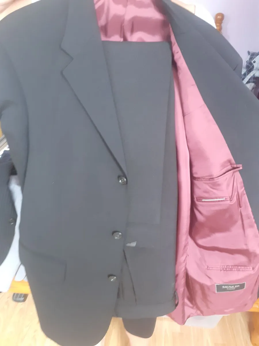 Mens Suit - Image 2