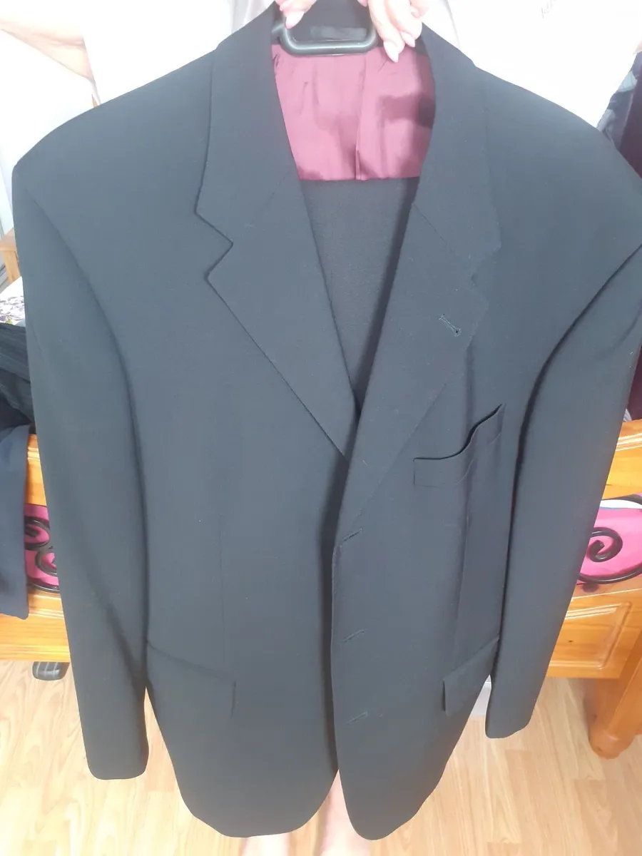 Mens Suit - Image 3