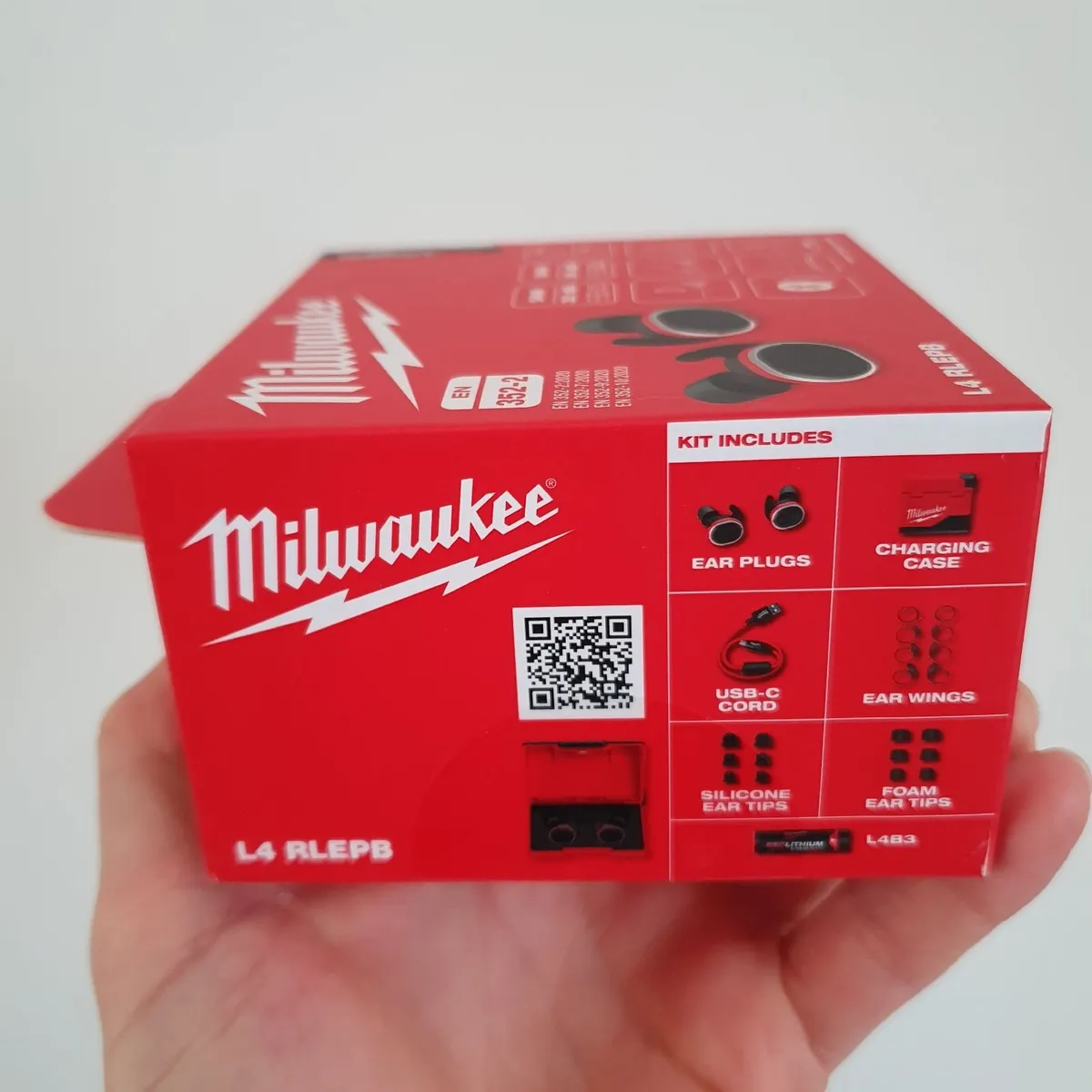 Milwaukee REDLITHIUM, Bluetooth Jobsite Ear Buds - Image 4