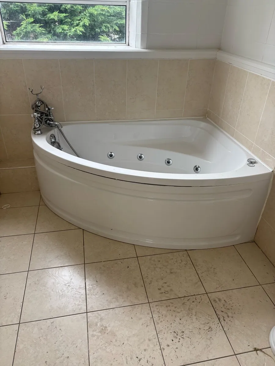 Bathrooms - Image 1