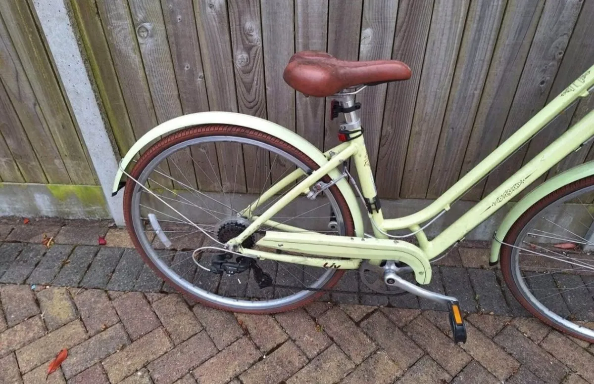 Liv 3 Ladies Bike - Image 3
