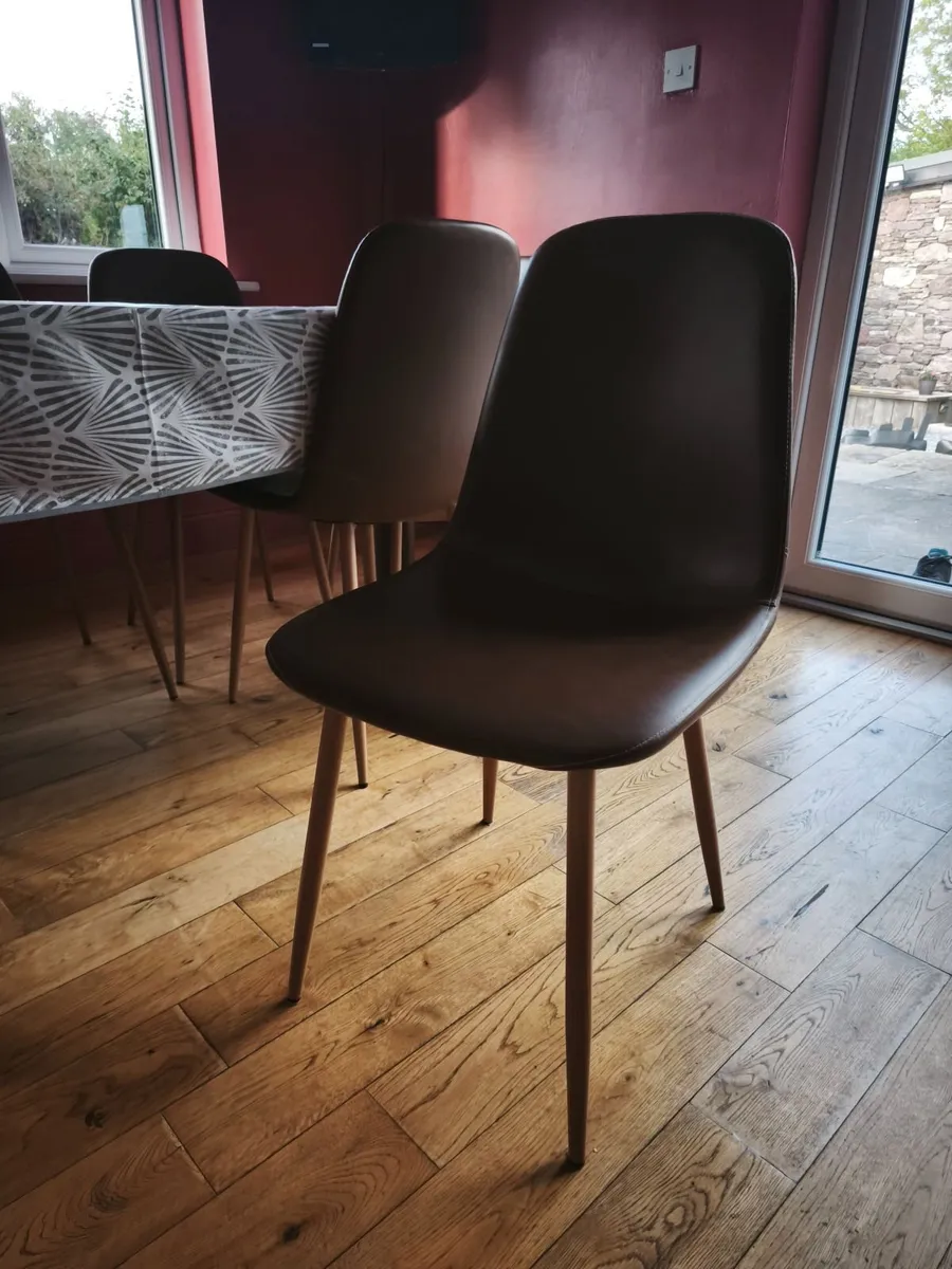Dining Table &  6 Chairs - Image 4