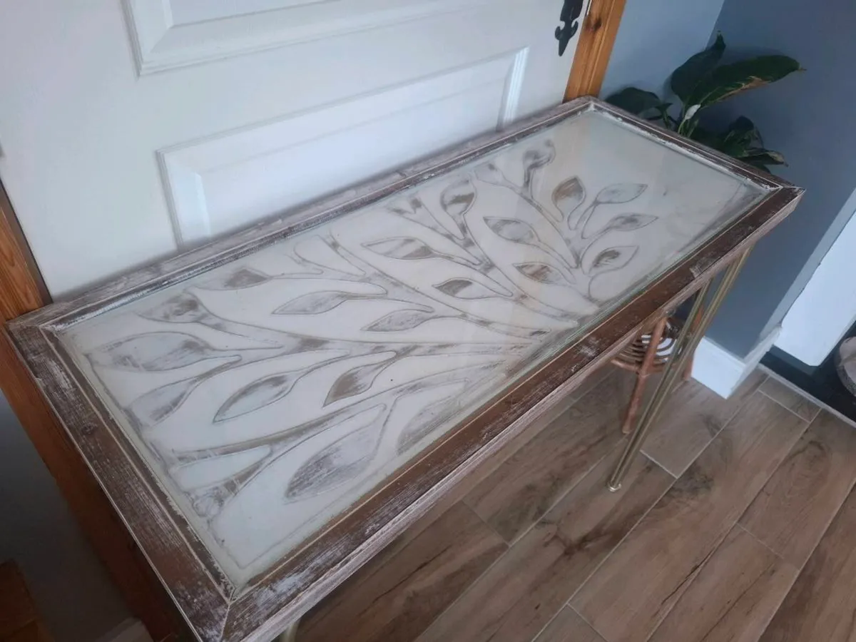 Console Table - Image 1