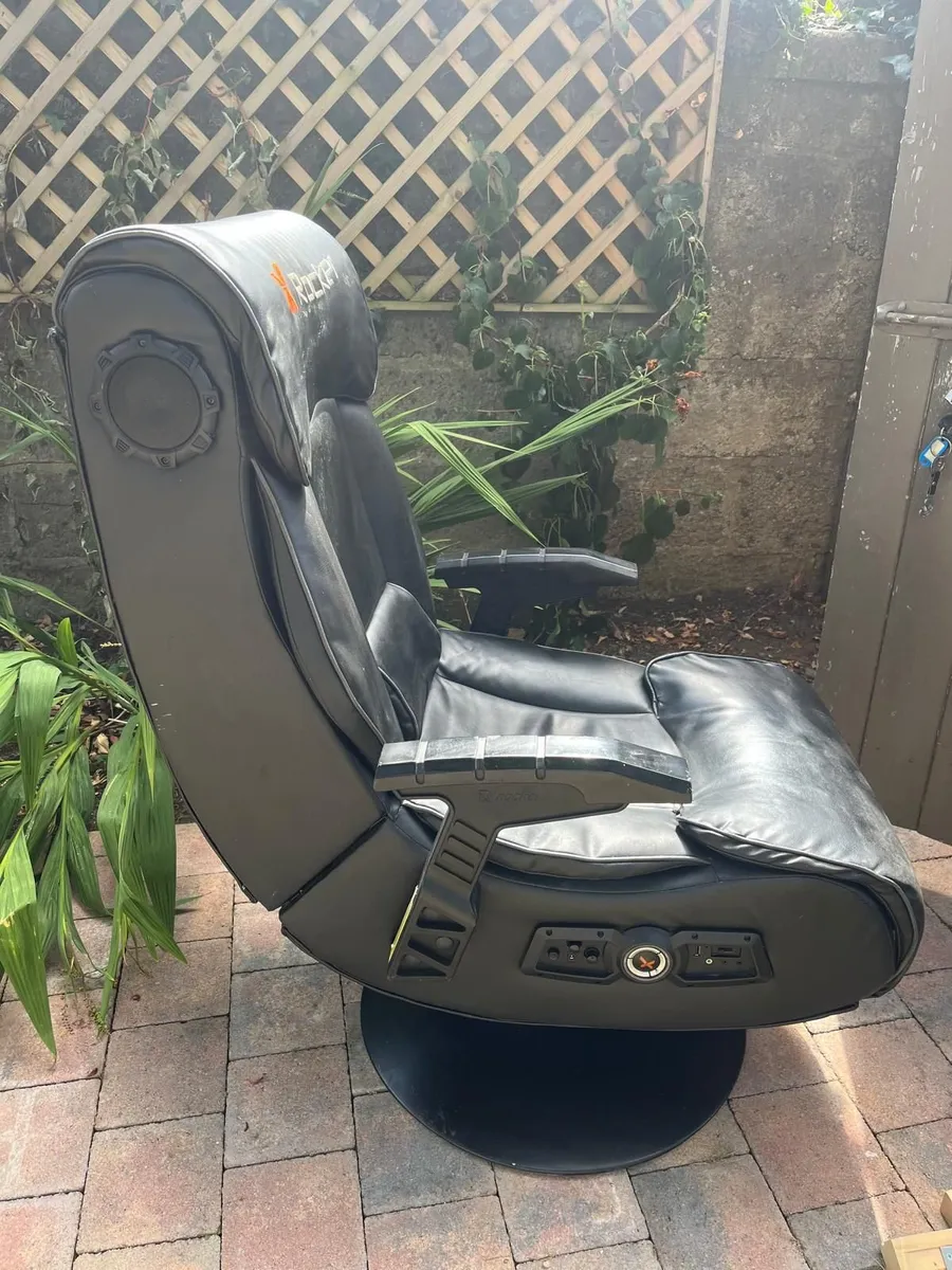 Gaming chair - Image 4