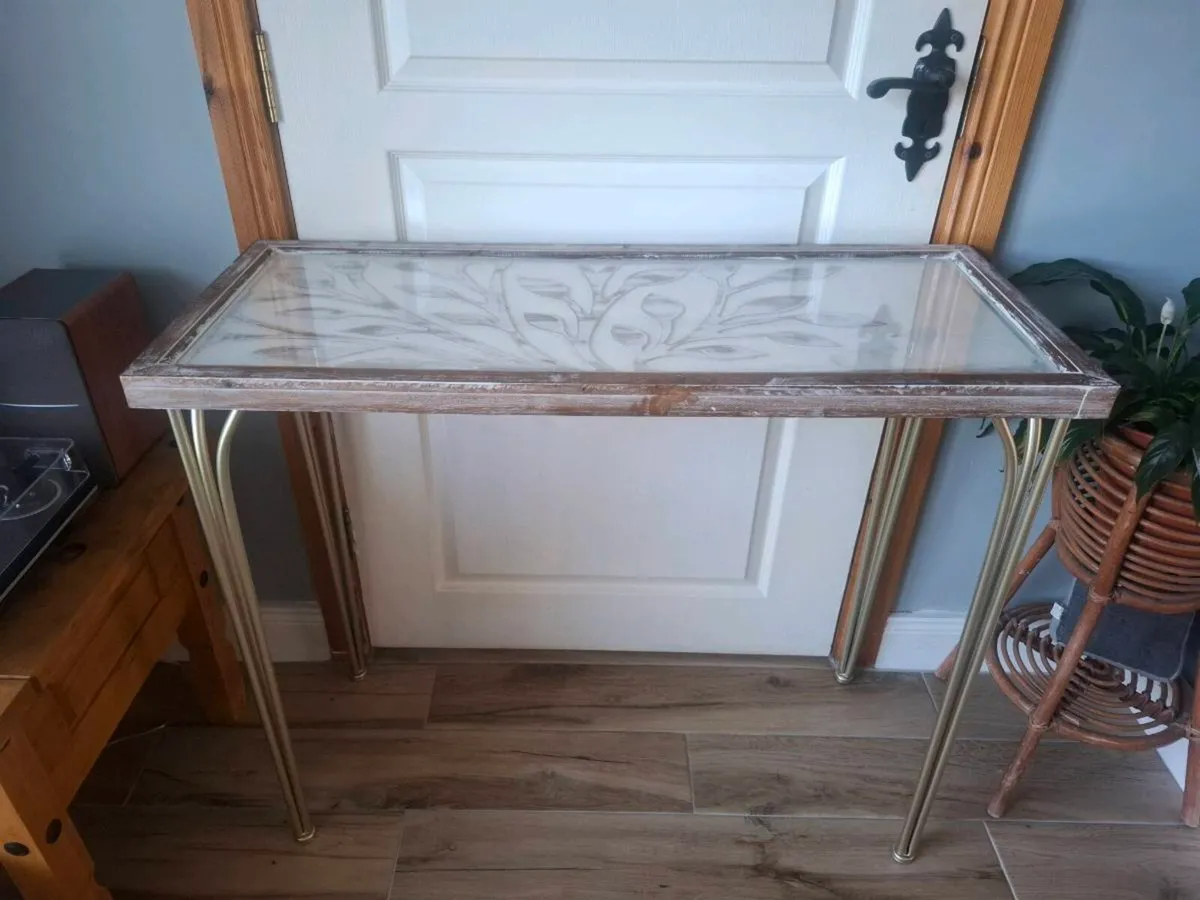 Console Table - Image 3