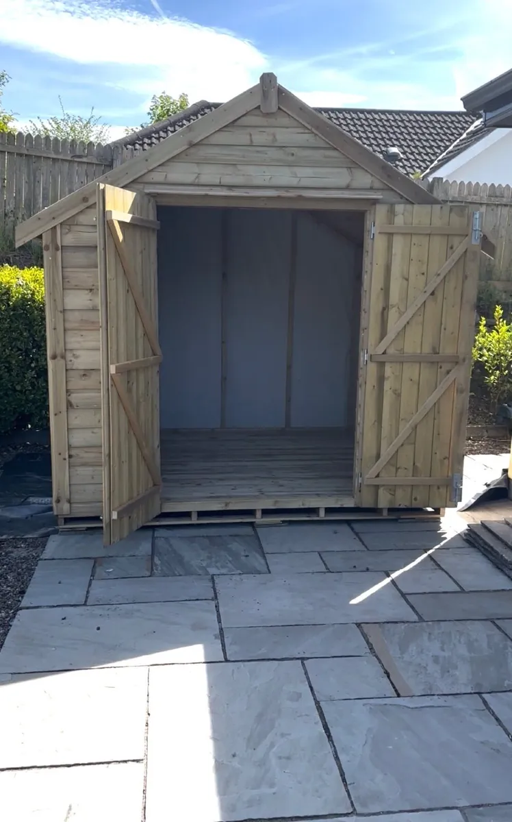 Wooden shed - almost new - Image 1