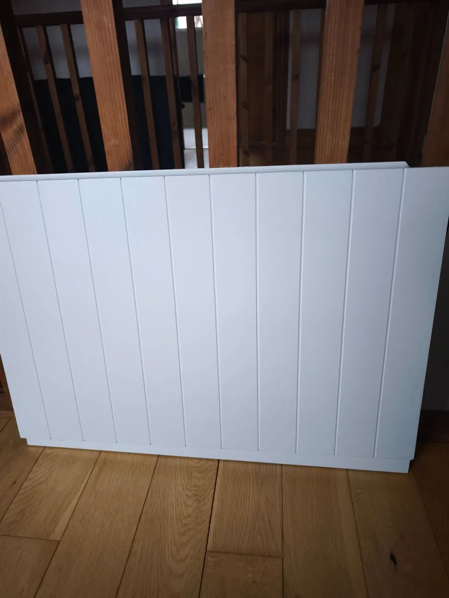 Bath side - Image 1
