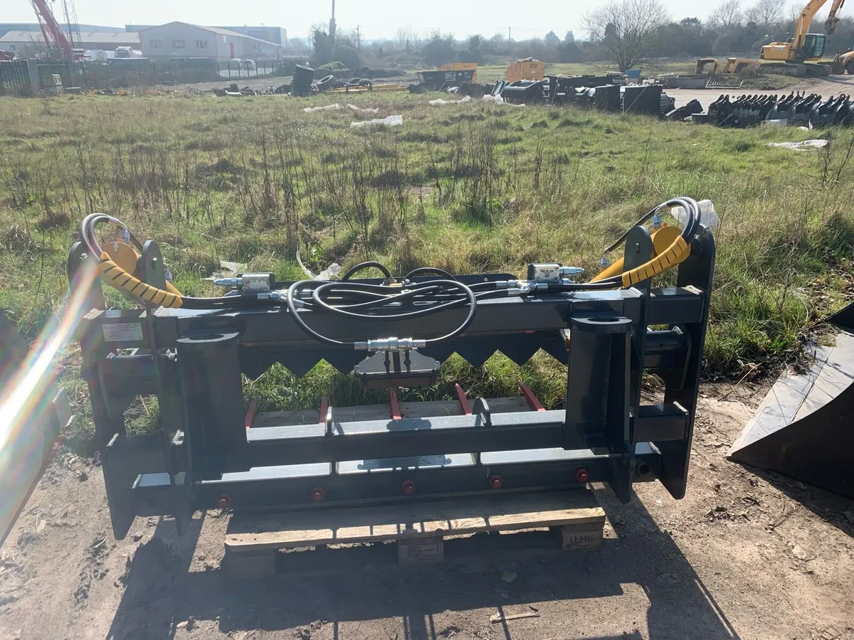 Bale slicer, grain bucket,shear grab. - Image 3