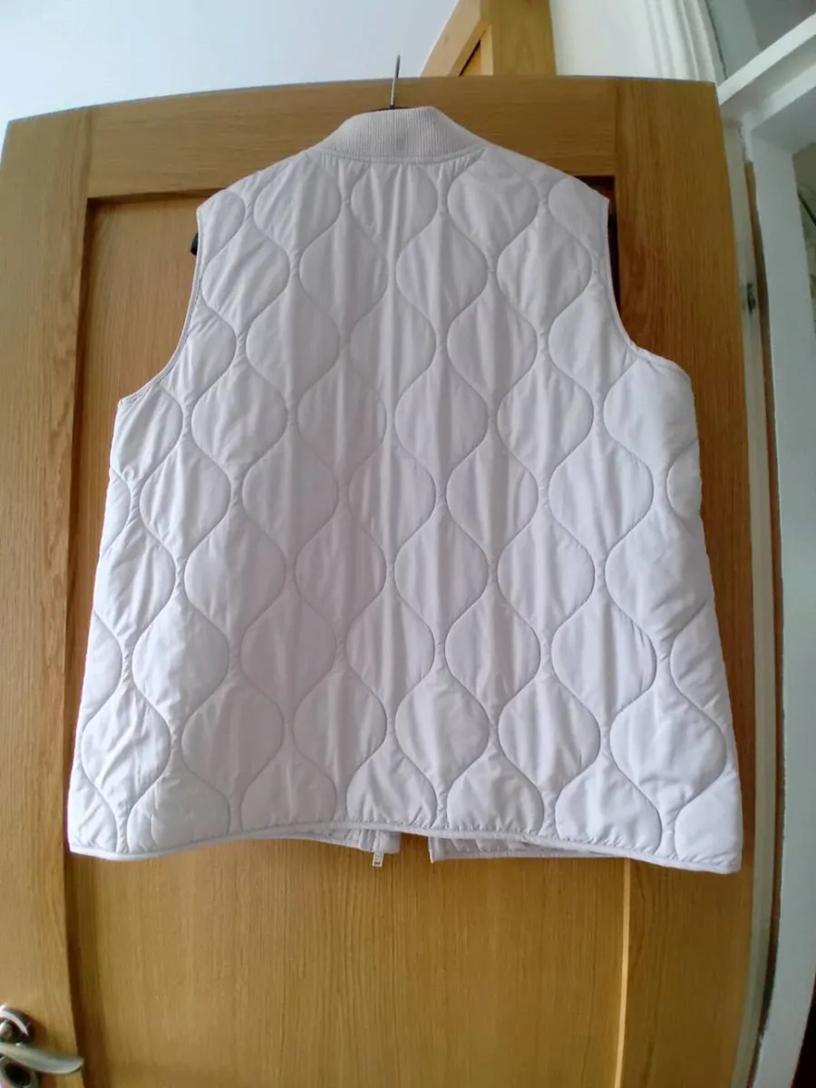 Gilet (Cream) - Image 4