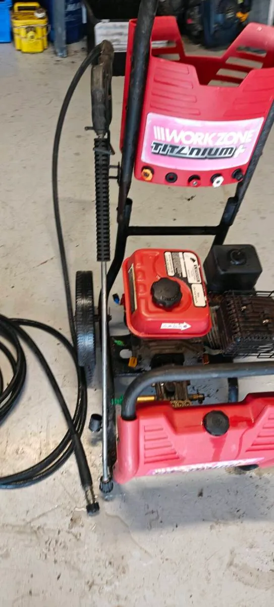 Petrol power washer - Image 2