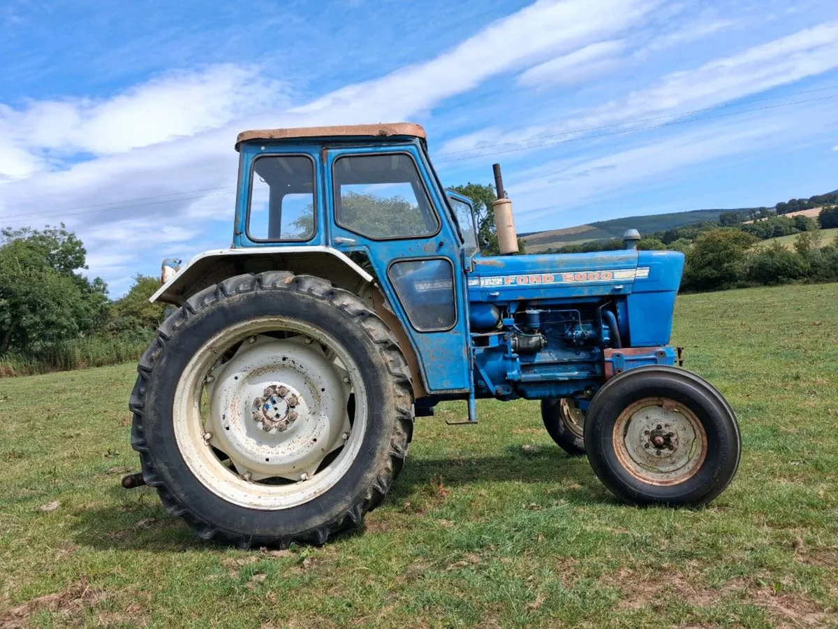Ford 5000 and Farming Accessories - Image 2