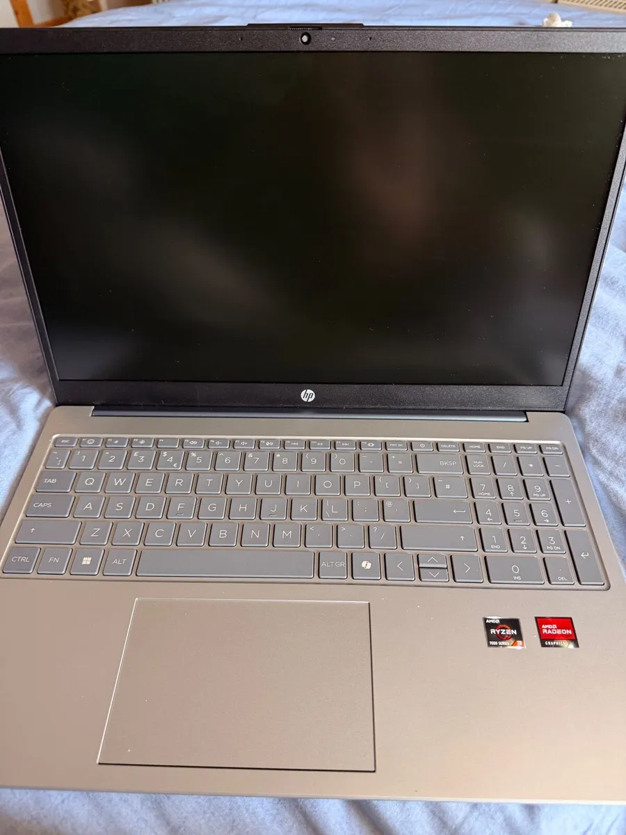laptop - Image 2