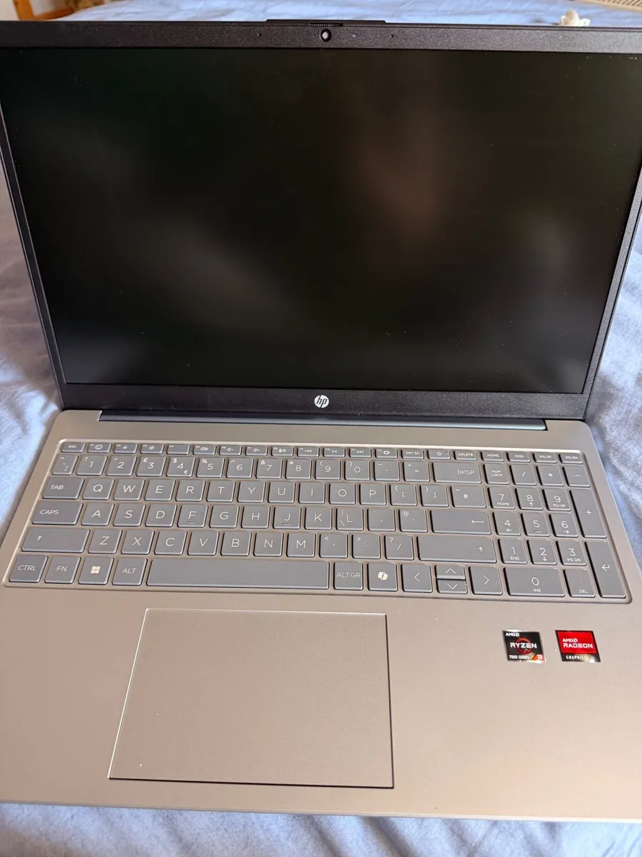 laptop - Image 1
