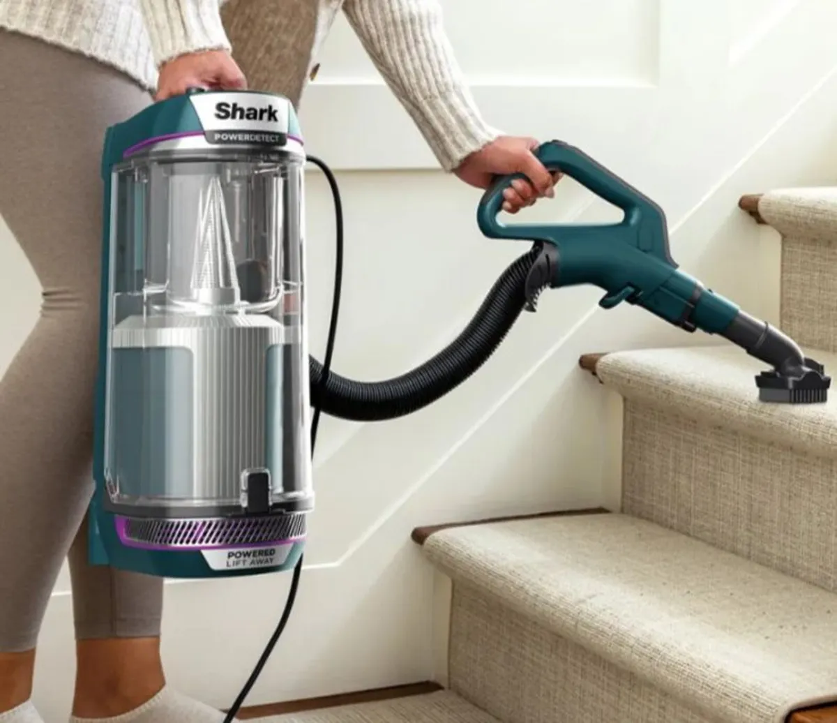 Shark vacuum - Image 4