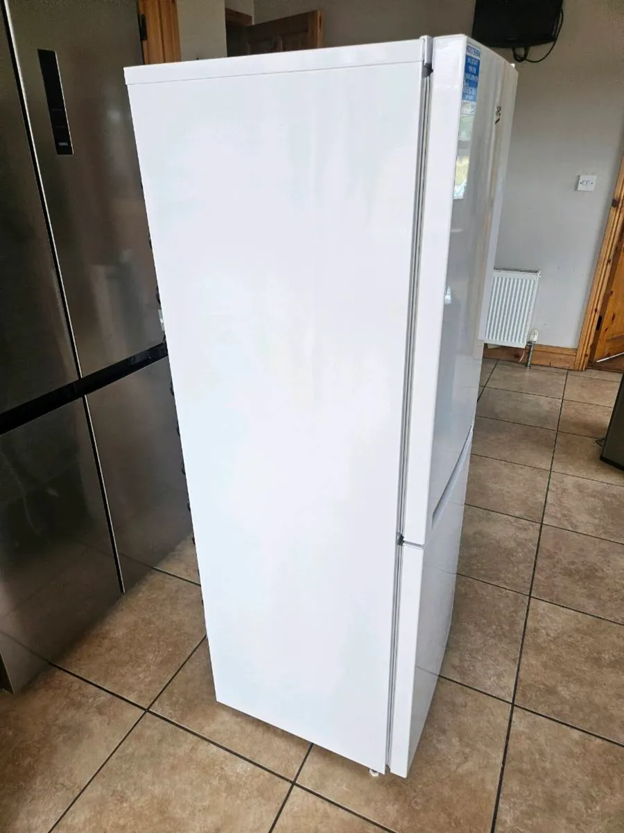 Fridge freezer - Image 2